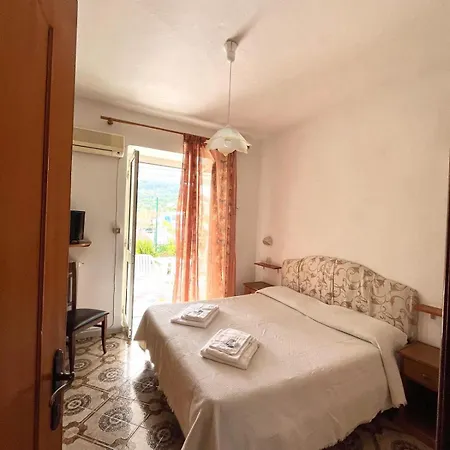 La Maggioressa فندق كازاميتْشيولا تيرمي